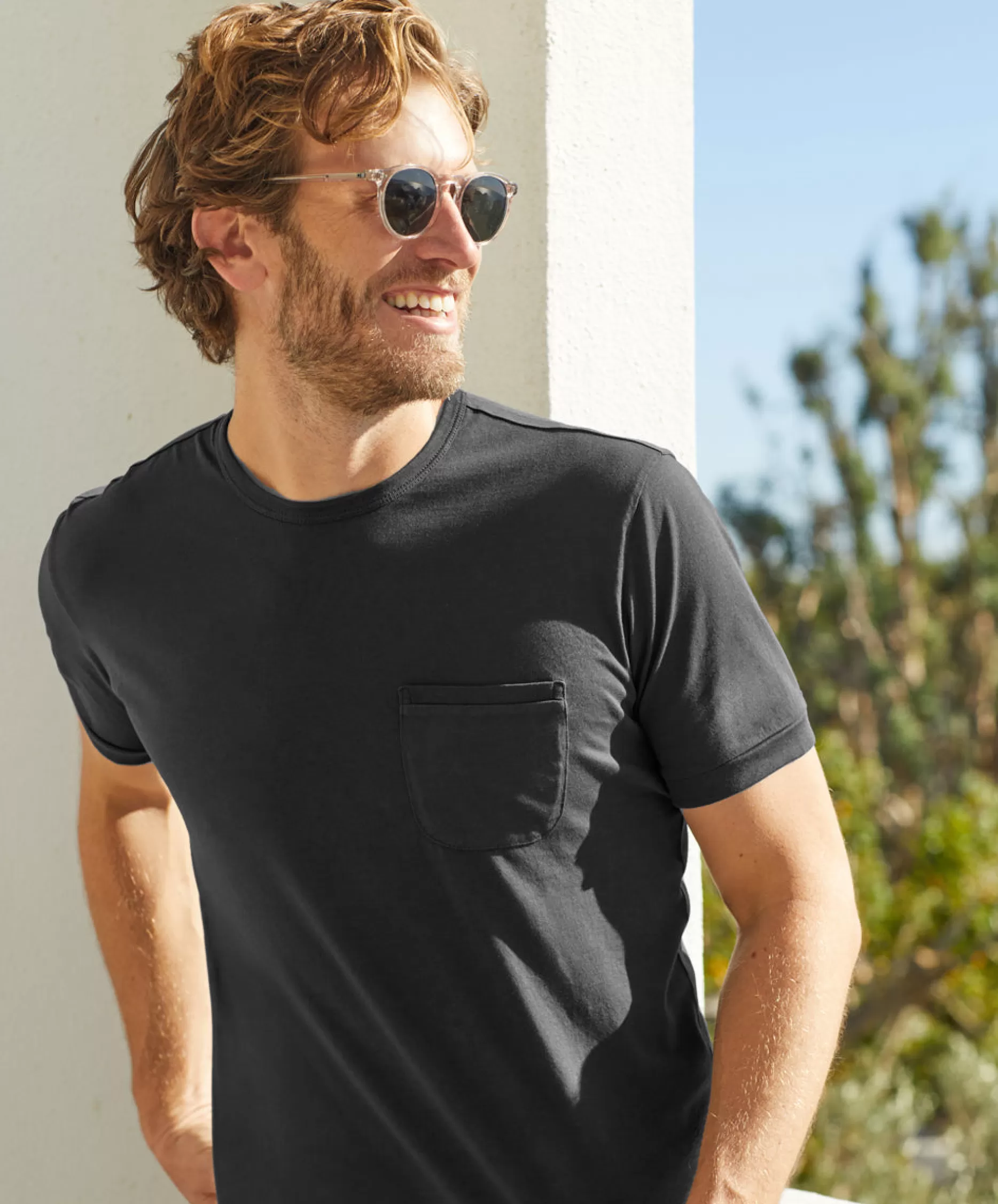 Outerknown Sojourn Pocket Tee Bright Black Hot